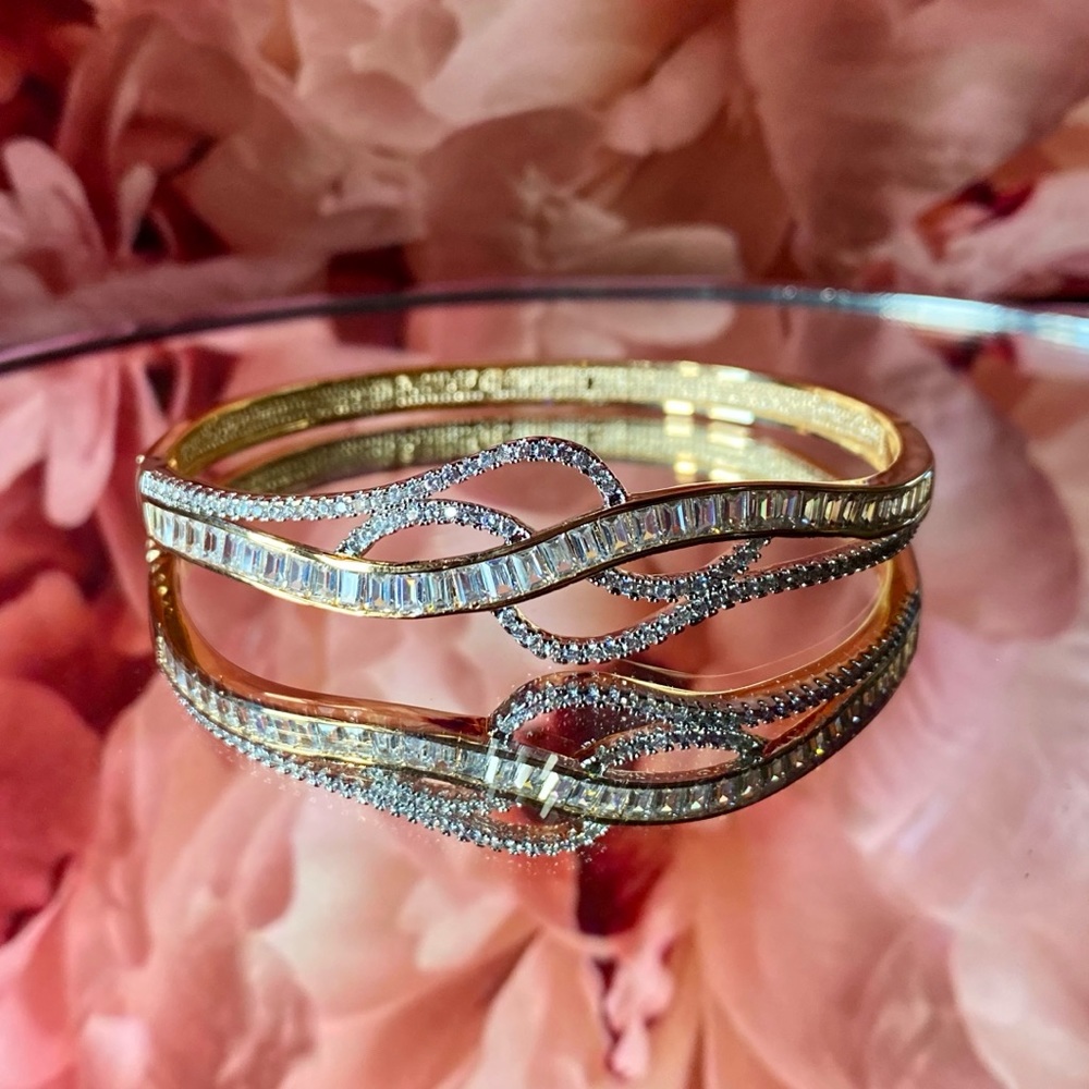 14k Bracelet - Gold {PRICE REDUCTION}